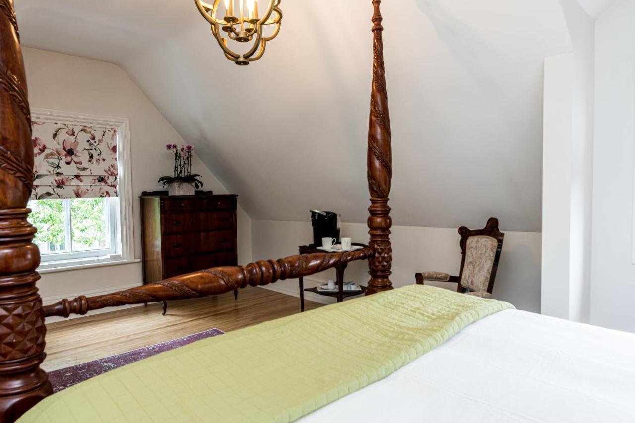 The Secret Garden Inn Kingston Dış mekan fotoğraf